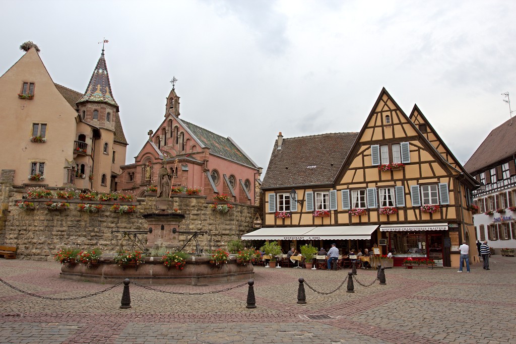 eguisheim elzas vogezen hdr france frankrijk vosges Egisheim kapel van Saint-Leon-IX Notre-Dame de Pitie